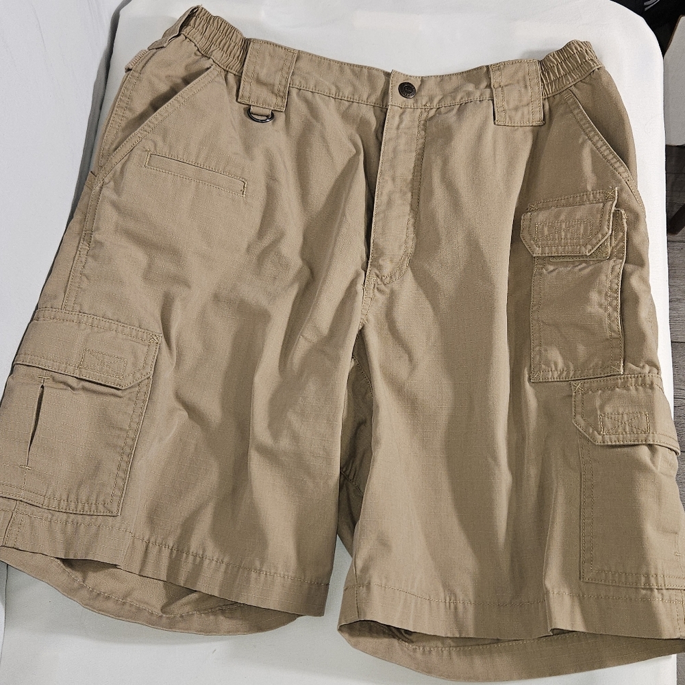5.11 Tactical Series Mens Short sz 34